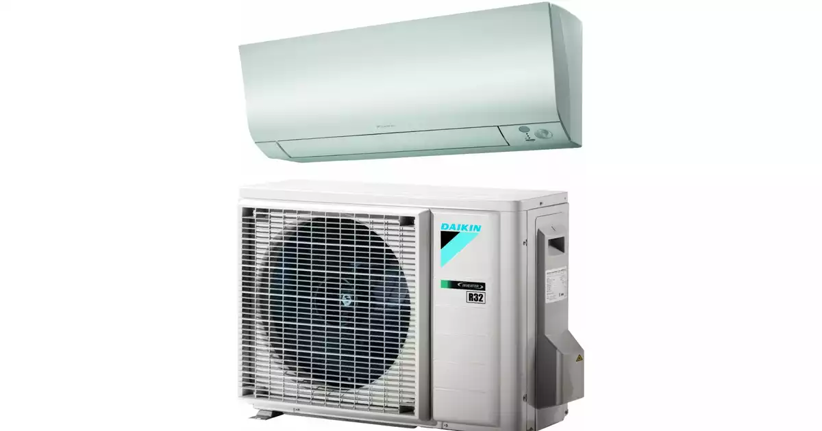 DAIKIN Klimatska naprava Perfera FTXM25R z montažo